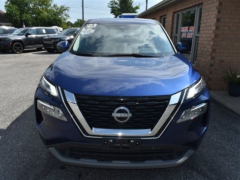 Used 2023 Nissan Rogue SV AWD/4WD image 8