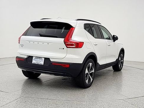 New 2026 Volvo XC40 B5 Plus w/ Protection Package Premier AWD/4WD image 5