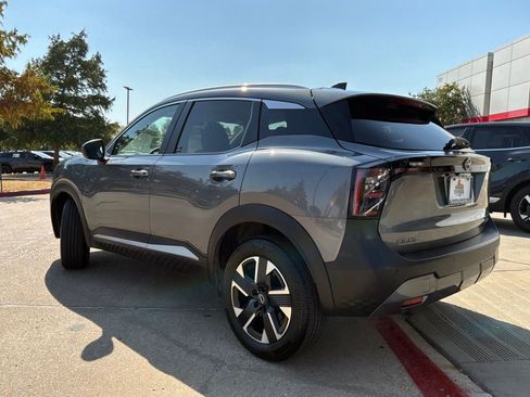 Used 2026 Nissan Kicks SV w/ Cold Weather Package AWD/4WD image 8