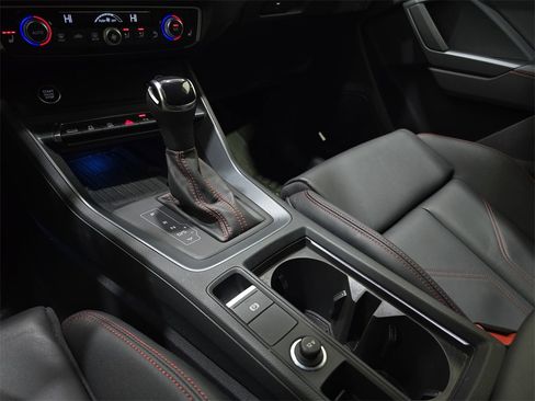 Used 2025 Audi Q3 2.0T Premium Plus w/ Premium Plus Package image 26