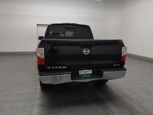 Used 2017 Nissan Titan SV image 6