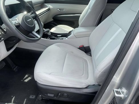 Used 2025 Hyundai Tucson SEL FWD image 12