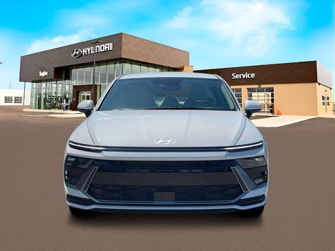 New 2026 Hyundai Sonata SE FWD image 12