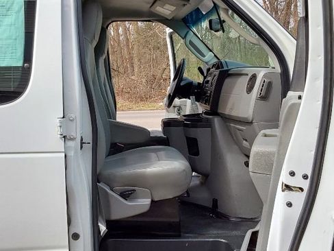 Used 2014 Ford E-350 and Econoline 350 Extended Super Duty RWD image 7