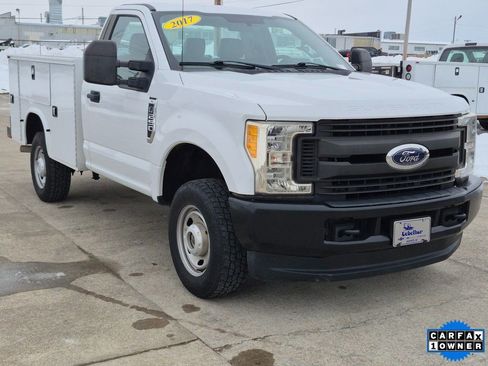 Used 2017 Ford F250 XL image 1