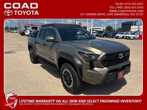 Used 2024 Toyota Tacoma TRD Off-Road w/ TRD Off Road Premium Package AWD/4WD image 1