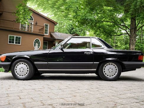Used 1989 Mercedes-Benz 560 SL image 3