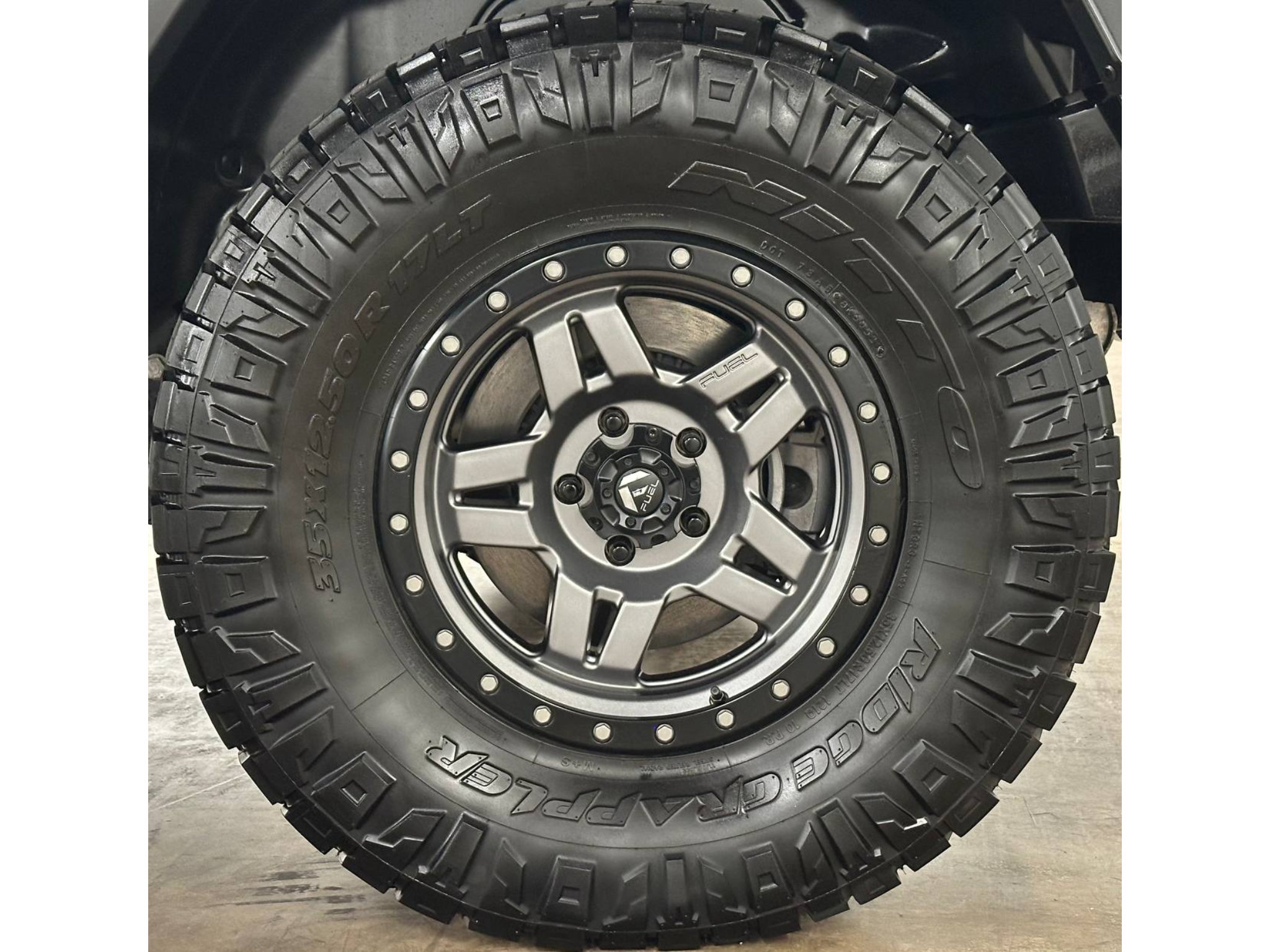 Used 2023 Jeep Wrangler Unlimited Rubicon 4xe w/ Steel Bumper Group AWD/4WD image 11