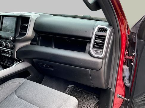 Used 2019 RAM 1500 Big Horn AWD/4WD image 19