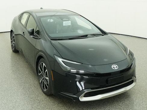 New 2026 Toyota Prius Plug-In Hybrid FWD image 49