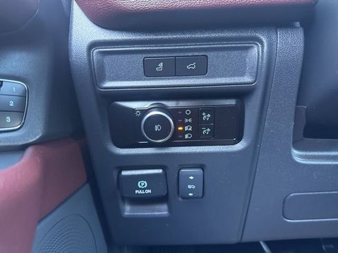 Used 2023 Ford Expedition Max Limited AWD/4WD image 16