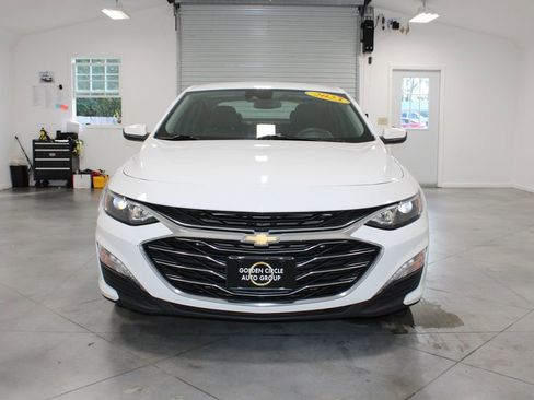 Used 2023 Chevrolet Malibu LT image 3