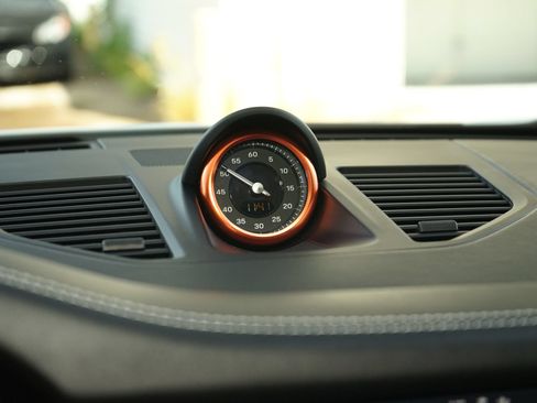 Used 2021 Porsche 911 Carrera RWD image 27