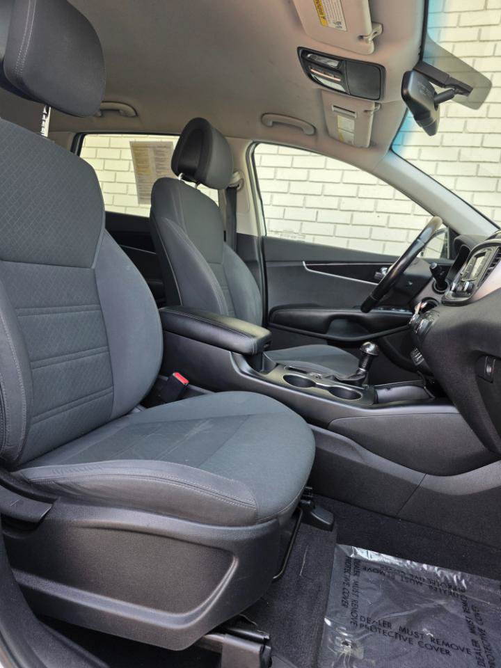 Used 2016 Kia Sorento AWD w/ LX Convenience Package image 13