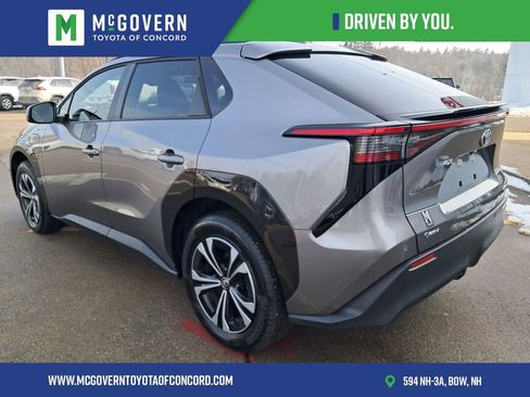 Used 2025 Toyota bZ4X AWD w/ Weather Package image 4