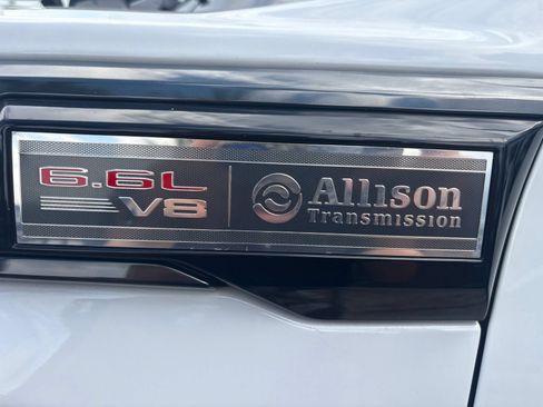 Used 2024 GMC Sierra 2500 AT4 w/ AT4 Premium Plus Package AWD/4WD image 28