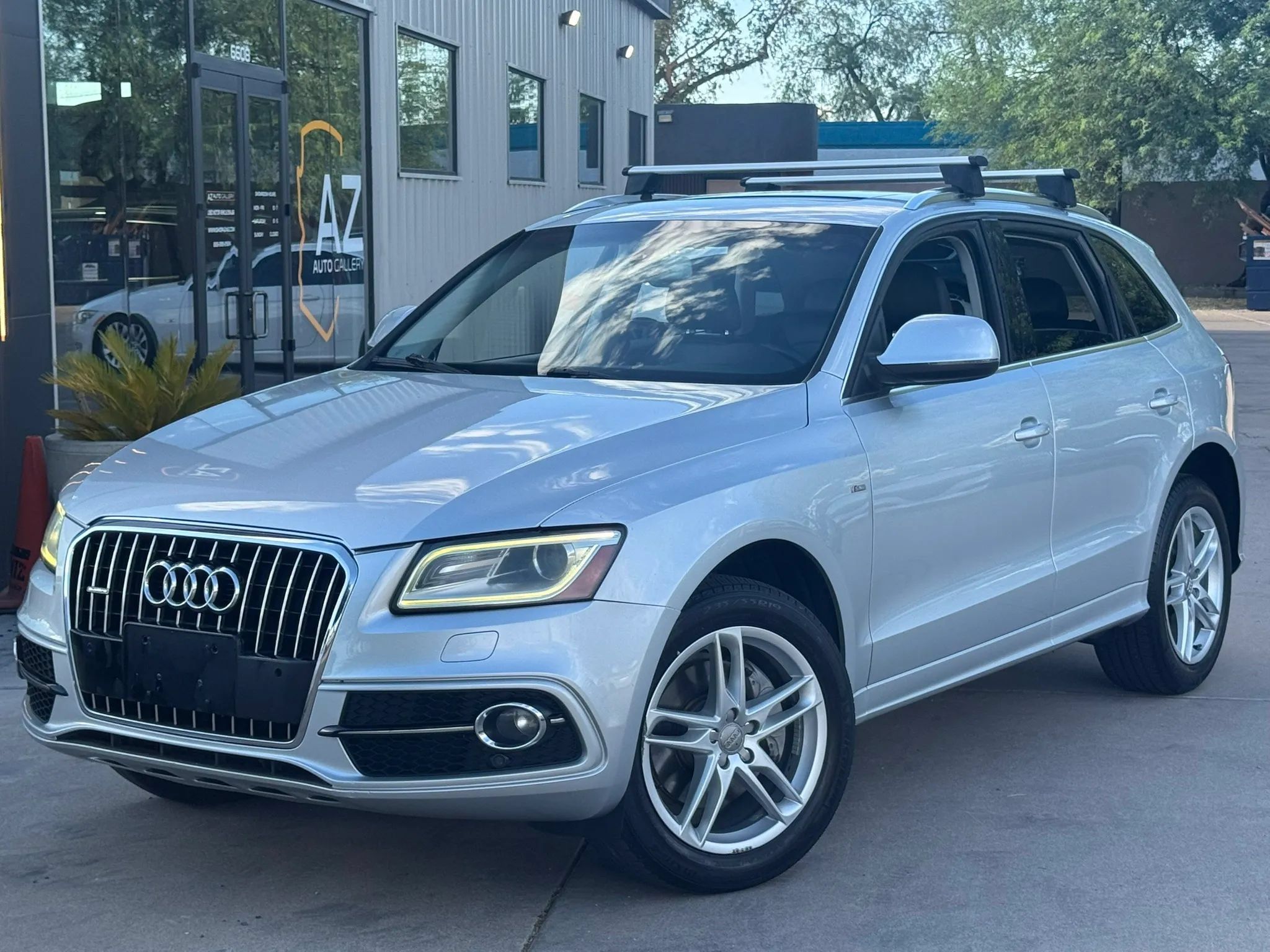 Used 2013 Audi Q5 3.0T Premium Plus AWD/4WD image 1