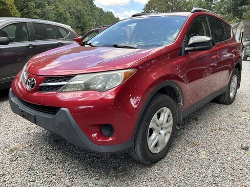 Used 2015 Toyota RAV4 LE AWD/4WD image 1