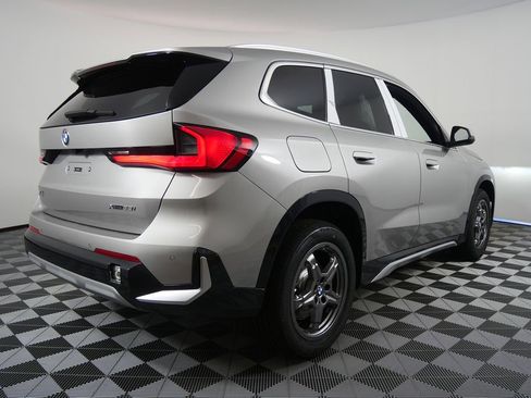 Used 2025 BMW X1 xDrive28i w/ Convenience Package image 3