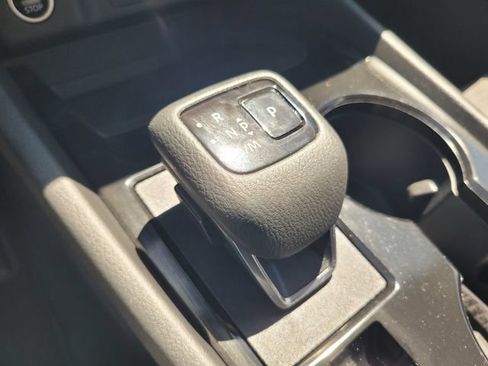 Used 2023 Nissan Rogue SV FWD image 18