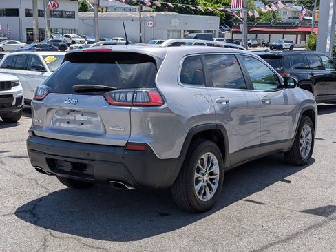 Certified 2021 Jeep Cherokee Latitude Lux w/ Sun & Sound Group AWD/4WD image 6