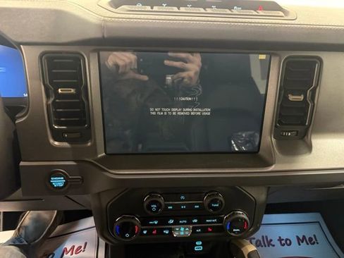 New 2025 Ford Bronco Badlands image 19