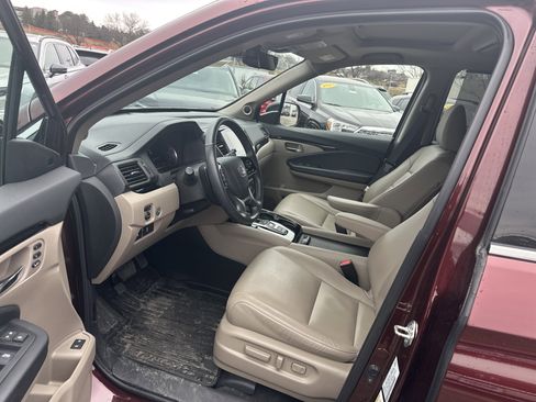 Used 2021 Honda Pilot Touring image 14