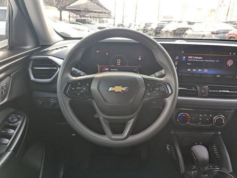 Used 2025 Chevrolet TrailBlazer LT image 26