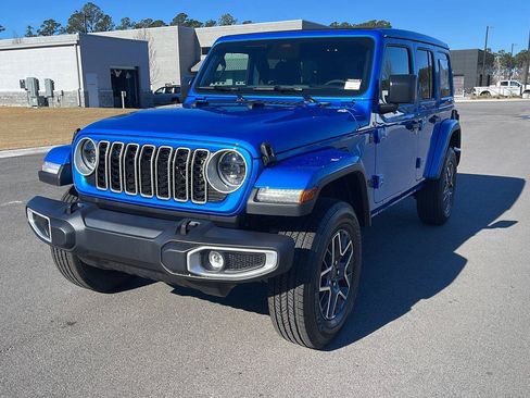 New 2026 Jeep Wrangler Unlimited Sahara AWD/4WD image 3