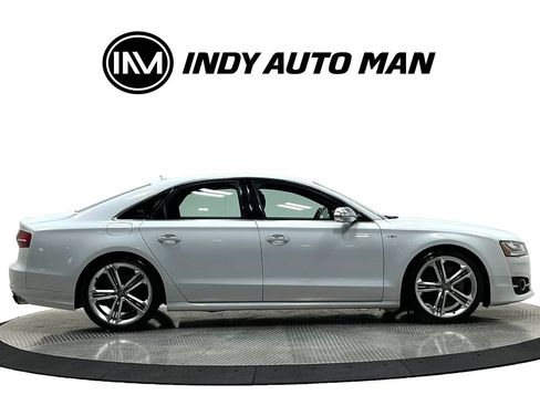 Used 2015 Audi S8 AWD/4WD image 3