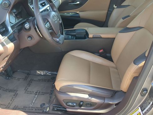 Used 2021 Lexus ES 350 w/ Premium Package FWD image 10