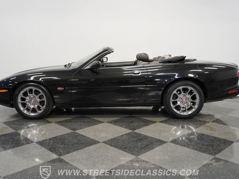 Used 2002 Jaguar XK8 Convertible image 6