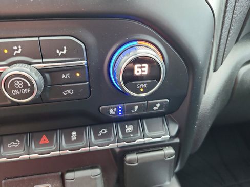 Used 2021 Chevrolet Silverado 2500 LTZ w/ LTZ Premium Package image 21