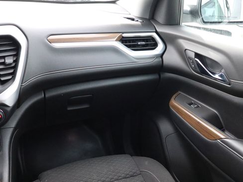 Used 2019 GMC Acadia SLE image 10