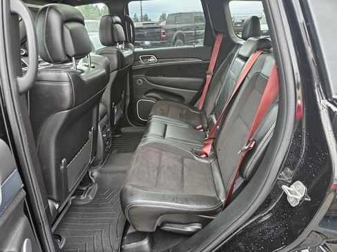 Used 2020 Jeep Grand Cherokee SRT image 15