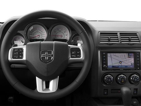 Used 2013 Dodge Challenger R/T RWD image 9