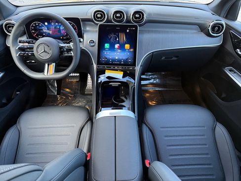 New 2026 Mercedes-Benz GLC 300 GLC 300 image 12