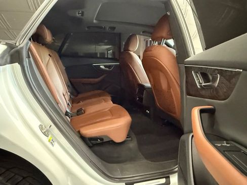 Used 2019 Audi Q8 Prestige w/ Towing Package image 14