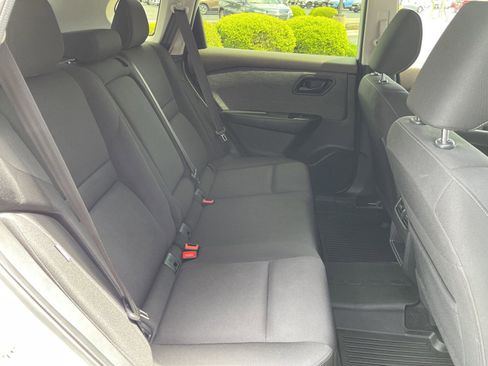 Used 2023 Nissan Rogue S FWD image 30