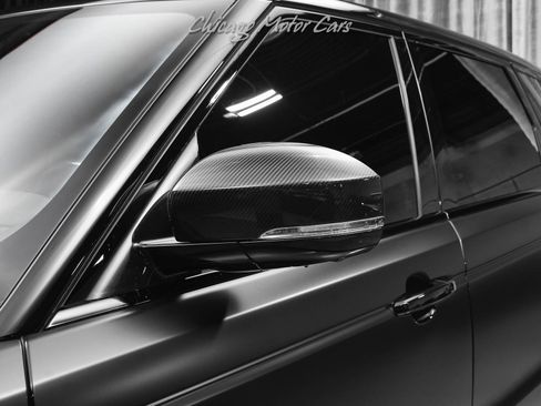 Used 2022 Land Rover Range Rover Sport SVR image 38