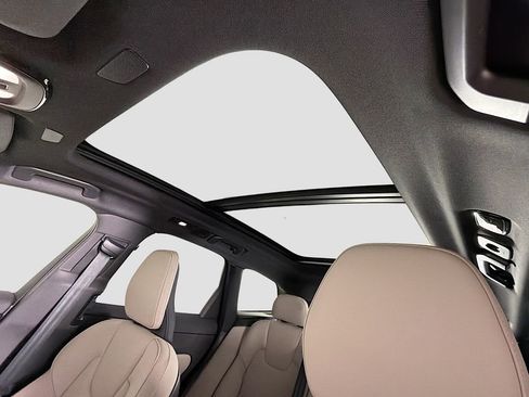 Certified 2026 Volvo XC60 B5 Plus w/ Protection Package Premier AWD/4WD image 22