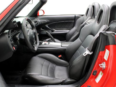 Used 2004 Honda S2000 image 42