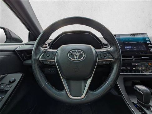 Used 2021 Toyota Avalon XSE image 10