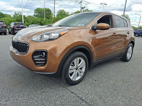 Used 2019 Kia Sportage LX AWD/4WD image 3