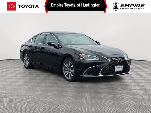 Used 2021 Lexus ES 300h w/ Premium Package FWD image 1