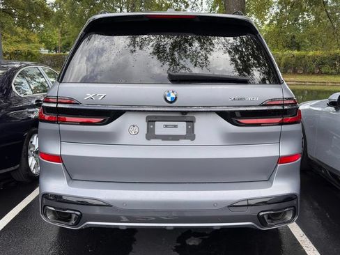 Used 2025 BMW X7 xDrive40i w/ M Sport Package AWD/4WD image 6