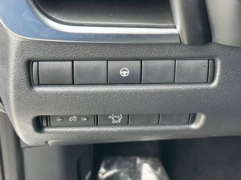 Certified 2023 Nissan Rogue SV image 22