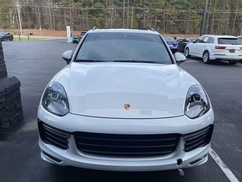 Used 2017 Porsche Cayenne GTS image 13
