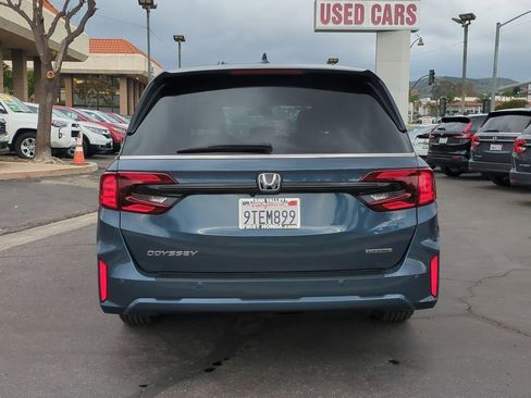 Certified 2025 Honda Odyssey Touring image 7