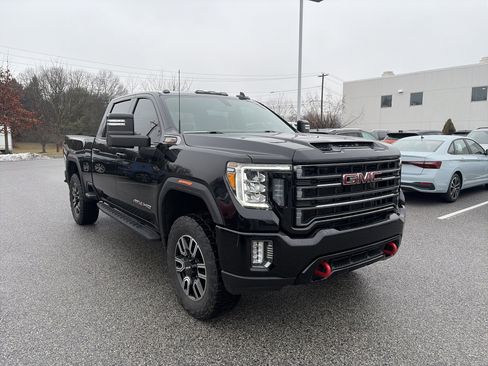 Used 2021 GMC Sierra 2500 AT4 image 3